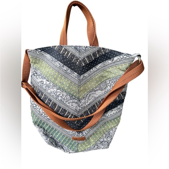 Big purse bundle- reseller bundle - Picture 4 of 9